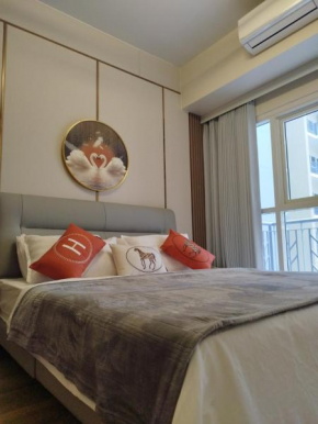 Savvy Suite 2BR Condo Unit near Okada